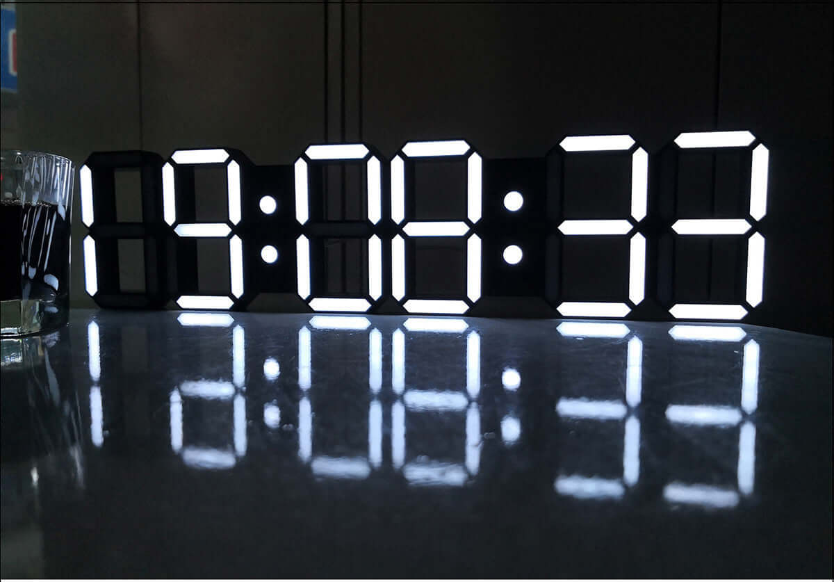 PERPETUAL ELECTRONIC CLOCK